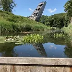 Apartment Tot Rust In The Forest